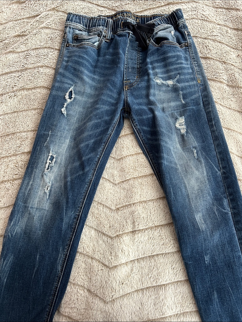 American Eagle Outfitters Distressed Dark Blue Skinny Jeans